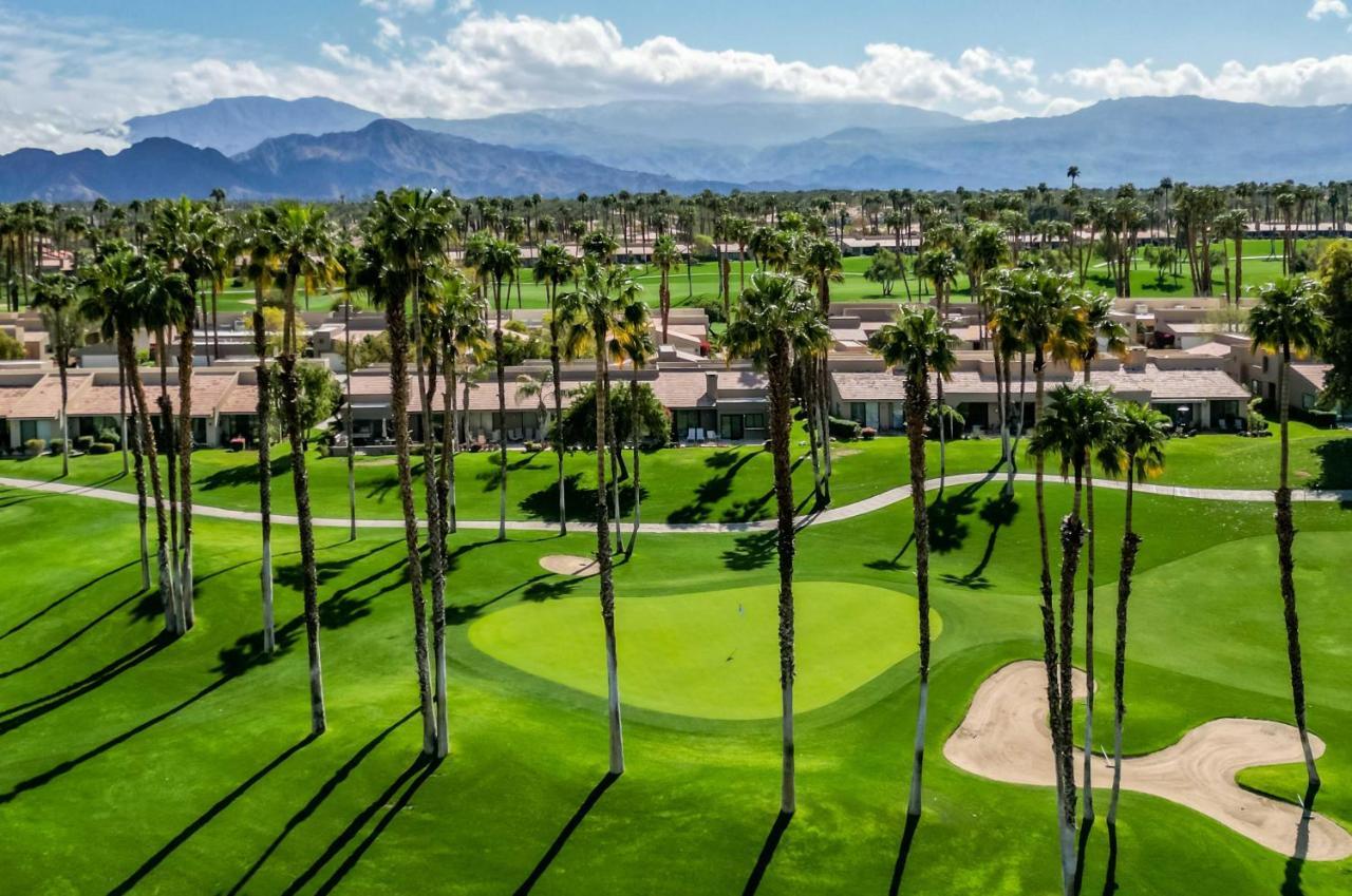 V3859 - Waterfall Hole Palm Desert Luaran gambar