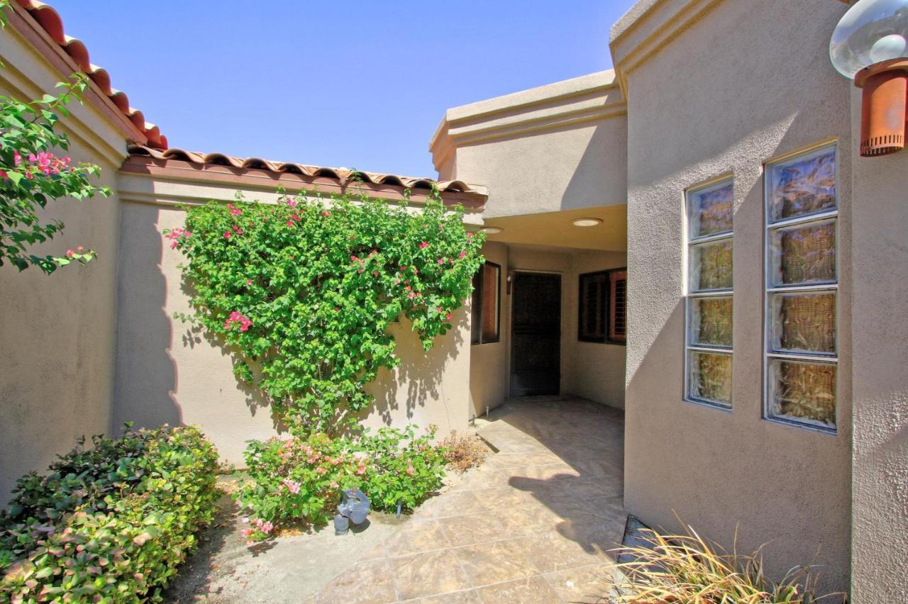 V3859 - Waterfall Hole Palm Desert Luaran gambar